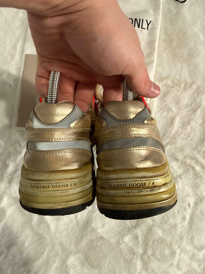 Golden Goose Dad Star Gold